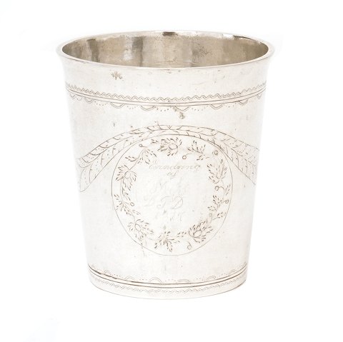 Large silver cup by Frederik Ludvig Christopher 
Hogrefe, Vejle, 1804-26. H: 10cm